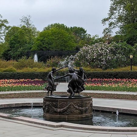 The Central Park East By The Museum Mile New York Exteriér fotografie